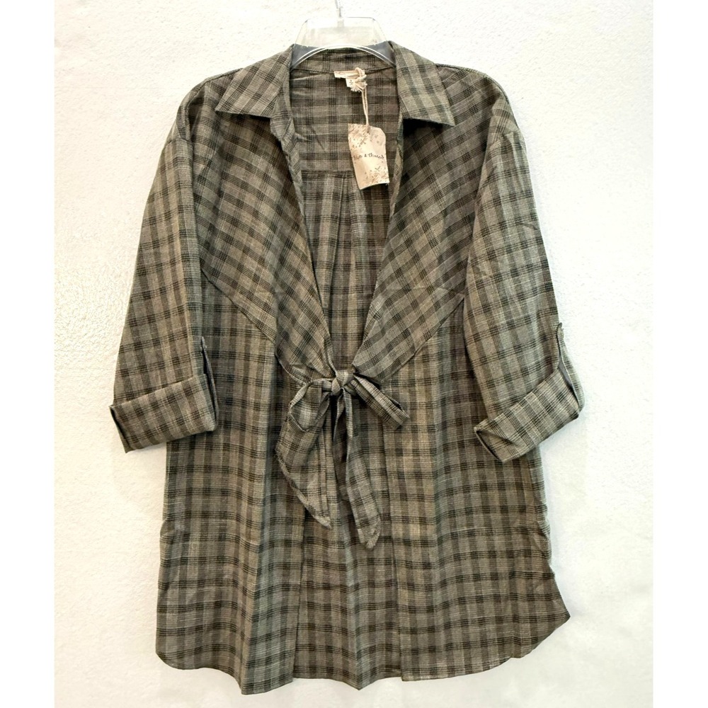 NWT Women's Hem & Thread Size Small Black Brown Plaid Oversize Tie Front Shirt